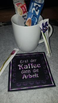 ITH - Stickdatei Mug Rug EKG-Linie Kaffeetasse